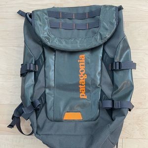 Patagonia Black Hole Backpack